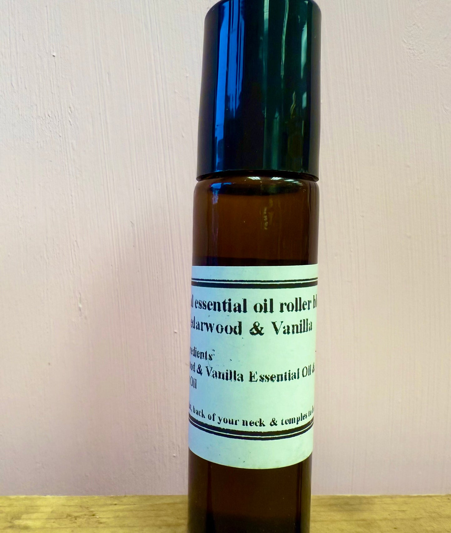 Natural Essential Oil Blend - Cedarwood and Vanilla