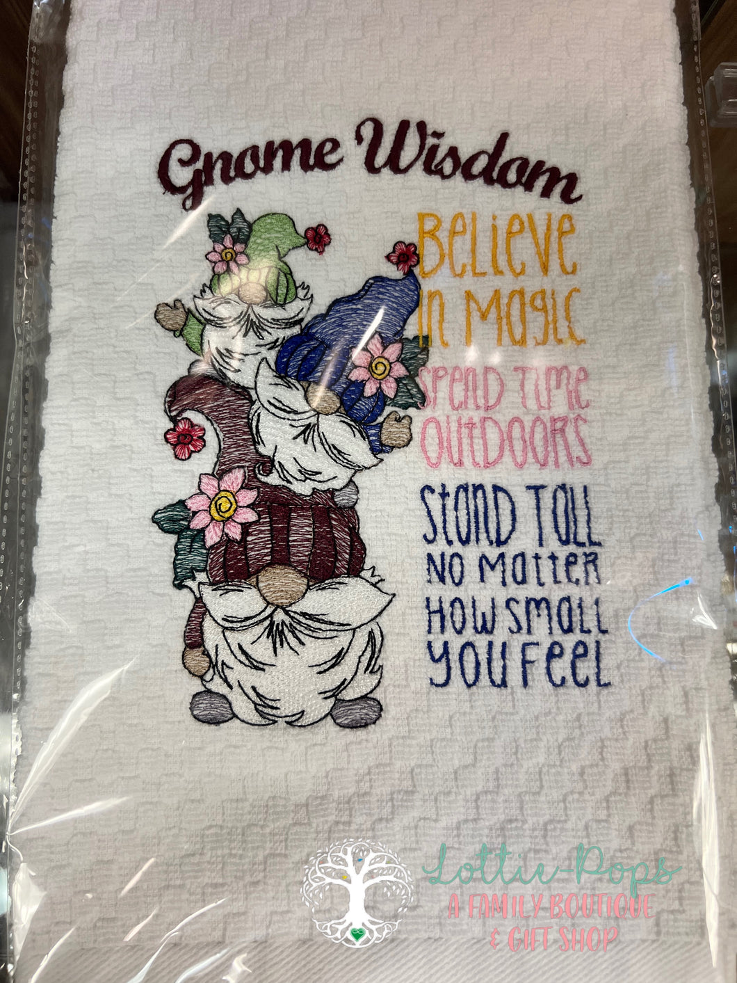 Gnome wisdom Believe in Magic Hand towel