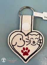 Load image into Gallery viewer, ST Dog Cat Heart Keychain - Cobblestone Crafts
