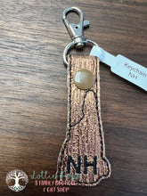 Load image into Gallery viewer, ST NH State Small Keychain - Cobblestone Crafts
