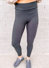 Load image into Gallery viewer, Bizzy Butter Leggings w/ Pocket
